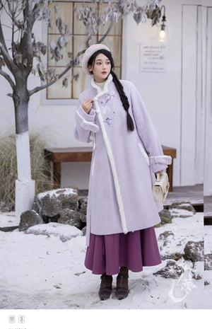 Purple Hanfu coat and skirt, snowy setting