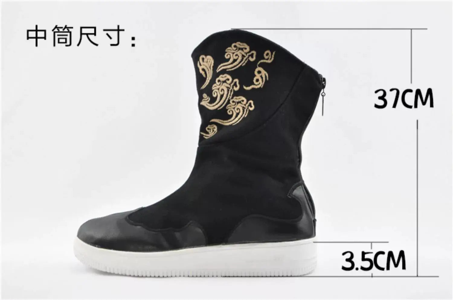 Explore Black hanfu boots, hanfu shoes, and ancient Chinese shoes designed for tradition and style. From Chinese wedding shoes to Chinese flat shoes and Chinese Mary Jane shoes, our collection suits every occasion. Celebrate with Chinese traditional shoes, or try unique Chinese wrestling shoes and festive Chinese New Year Ja Morant shoes.