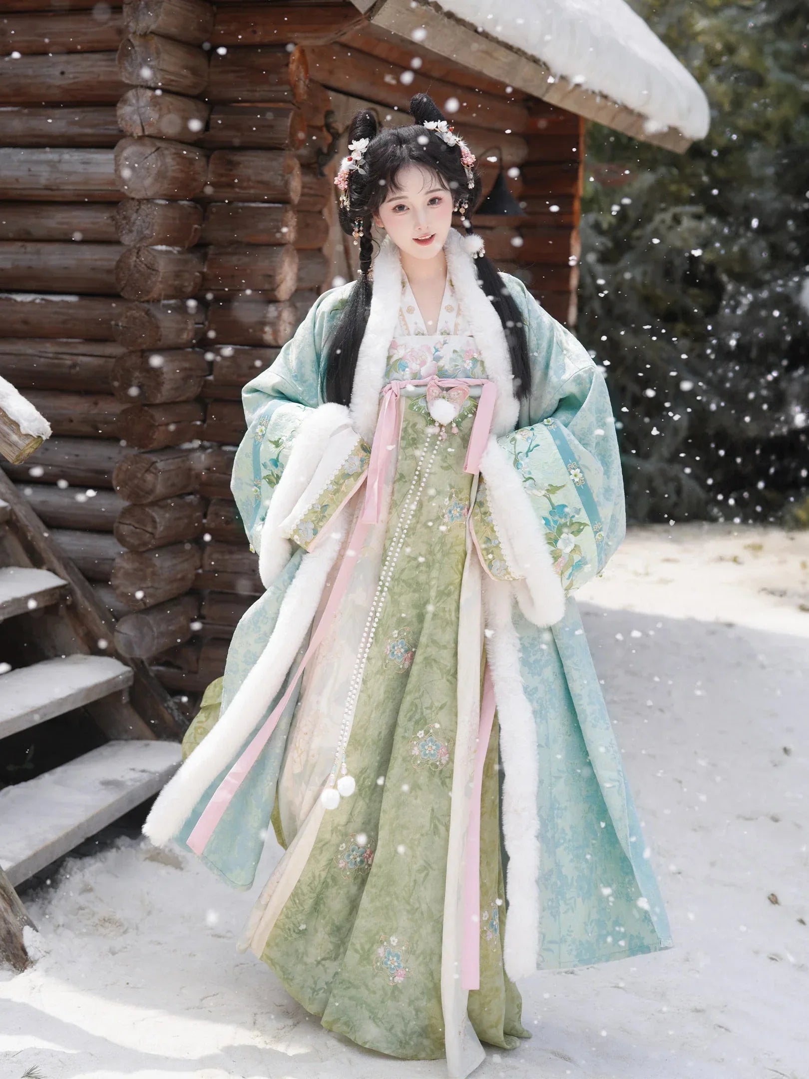 Verdant atelier winter hanfu set tang style cloak cross collar top and qi chest skirt for women back view

