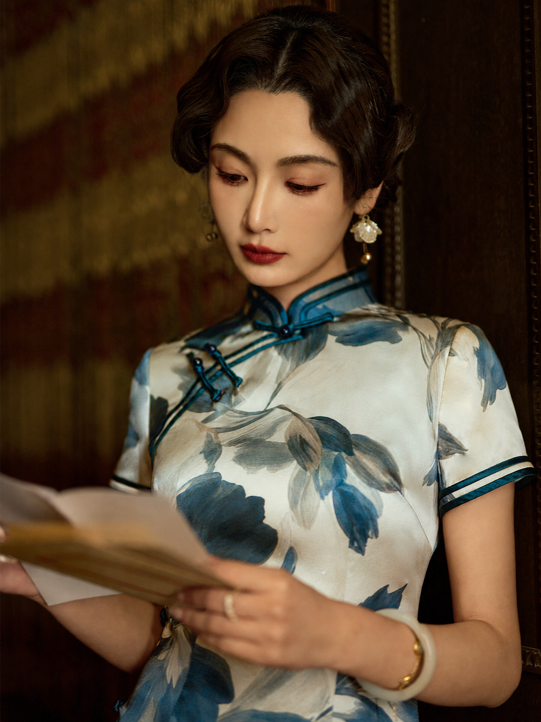 White blue ink lotus cheongsam short sleeve slim maxi dress vintage republic style qipao for women back view