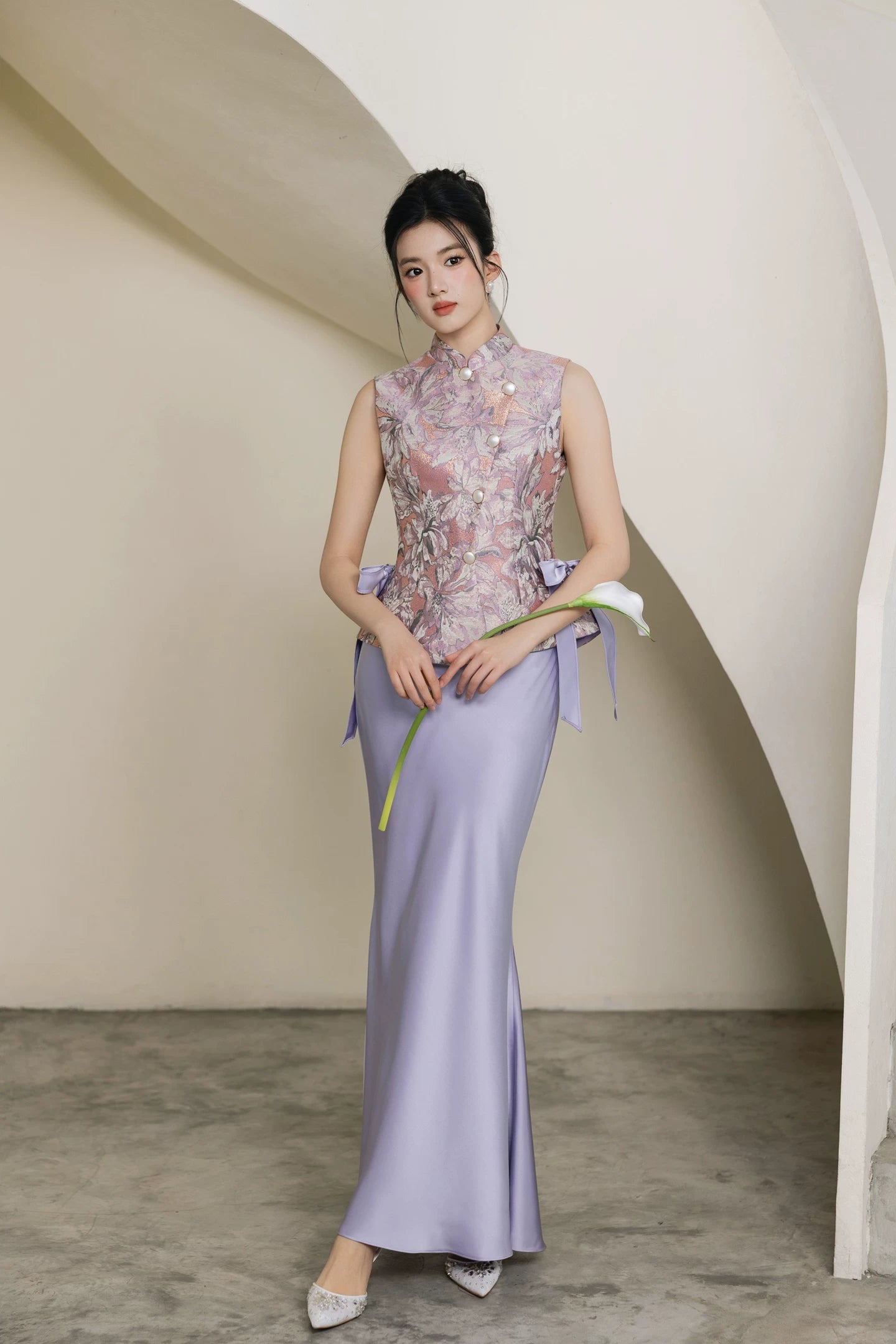 Yanzi new chinese morning gown purple jacquard vest cheongsam engagement dress for bride fabric detail