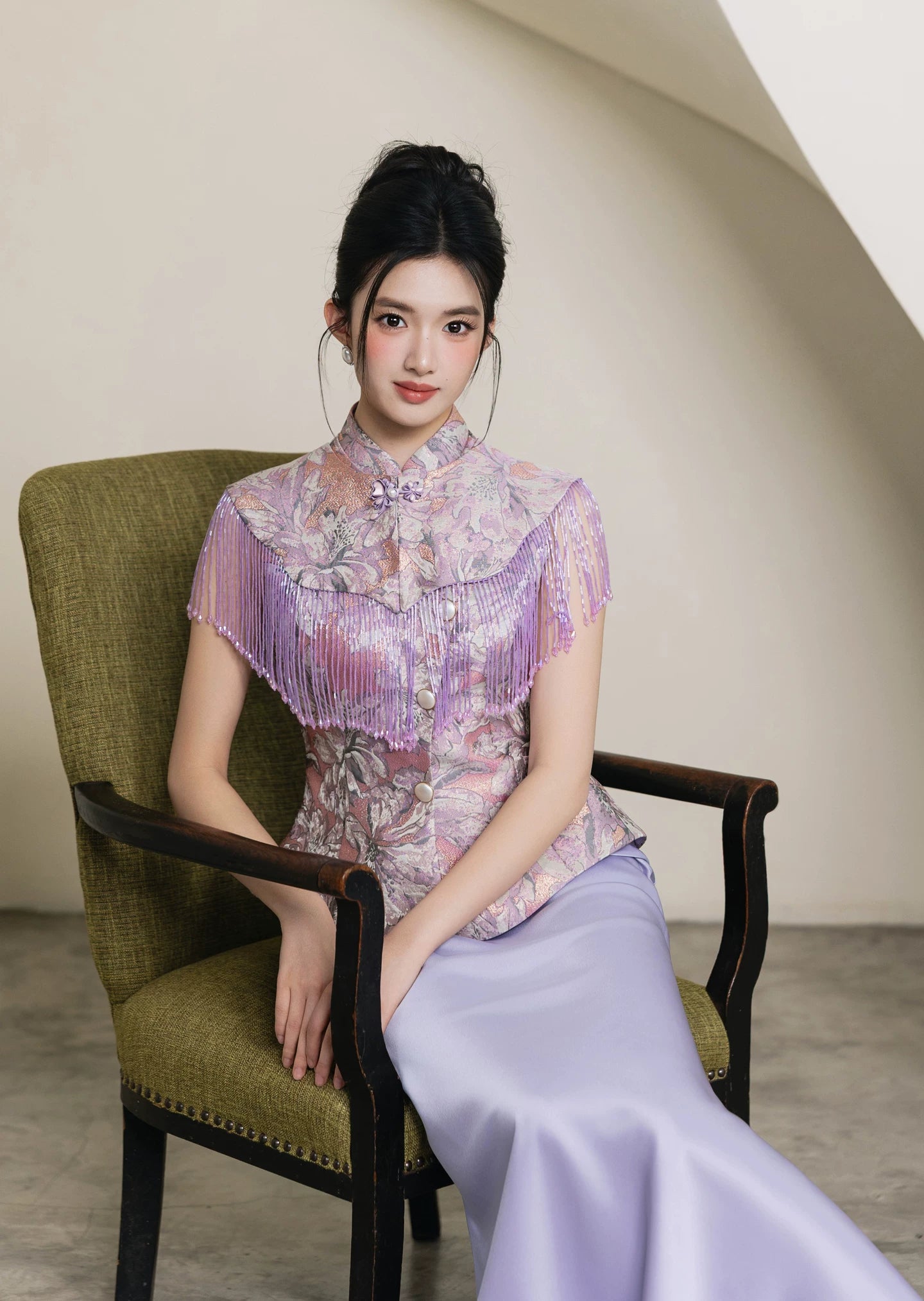  Yanzi new chinese purple jacquard vest cheongsam engagement morning gown dress for bride front view