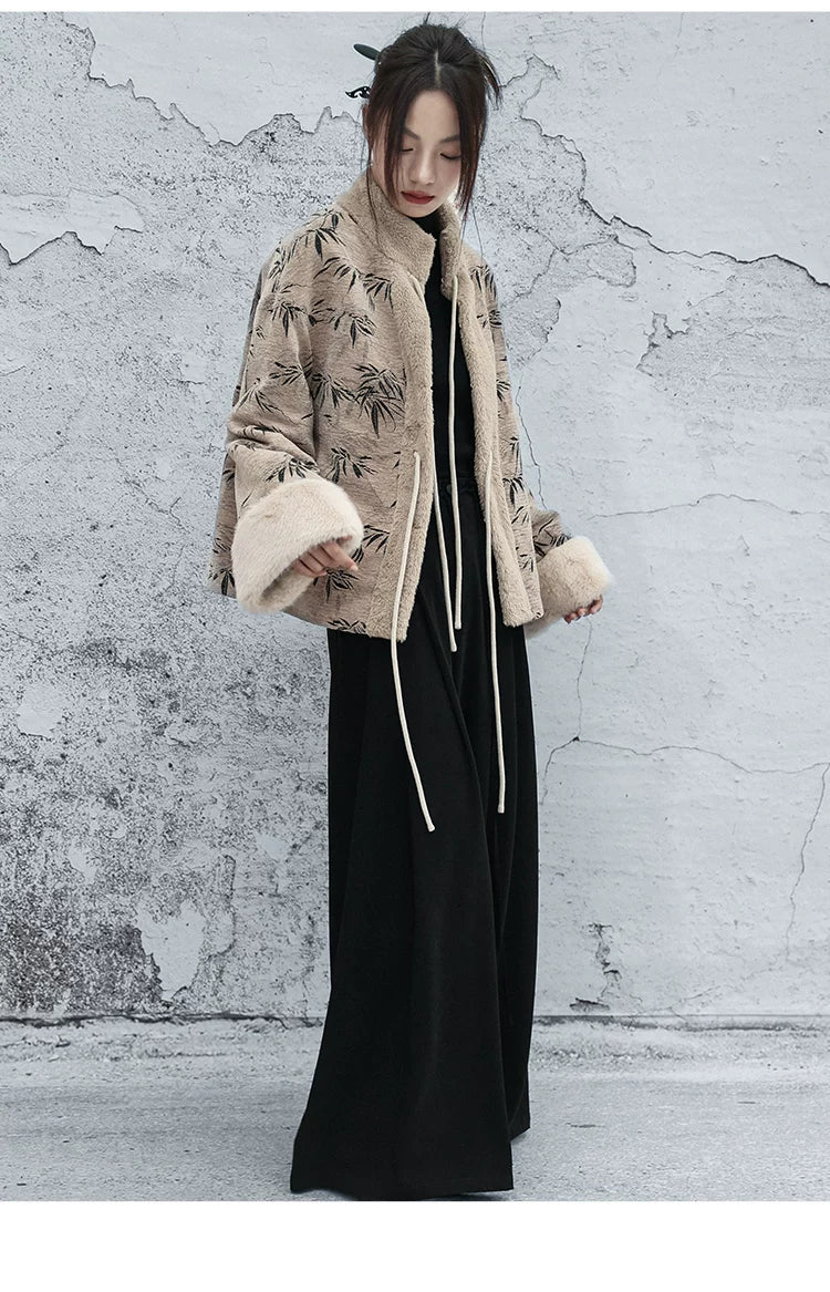 Yinqiu contrasting color bamboo leaf jacket women winter woolen plush cotton coat fabric detail
