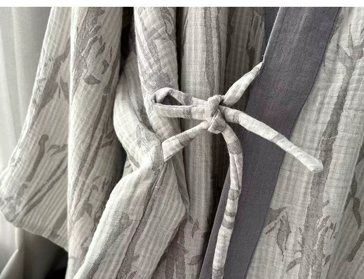 Crossover front edge and softly structured trim on the New Chinese style robe
