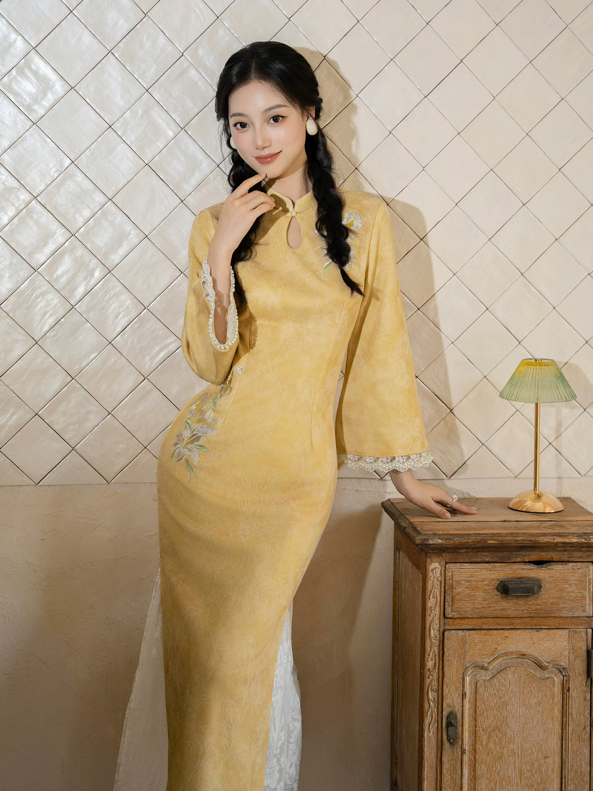 Yellow qipao with stand collar, front view