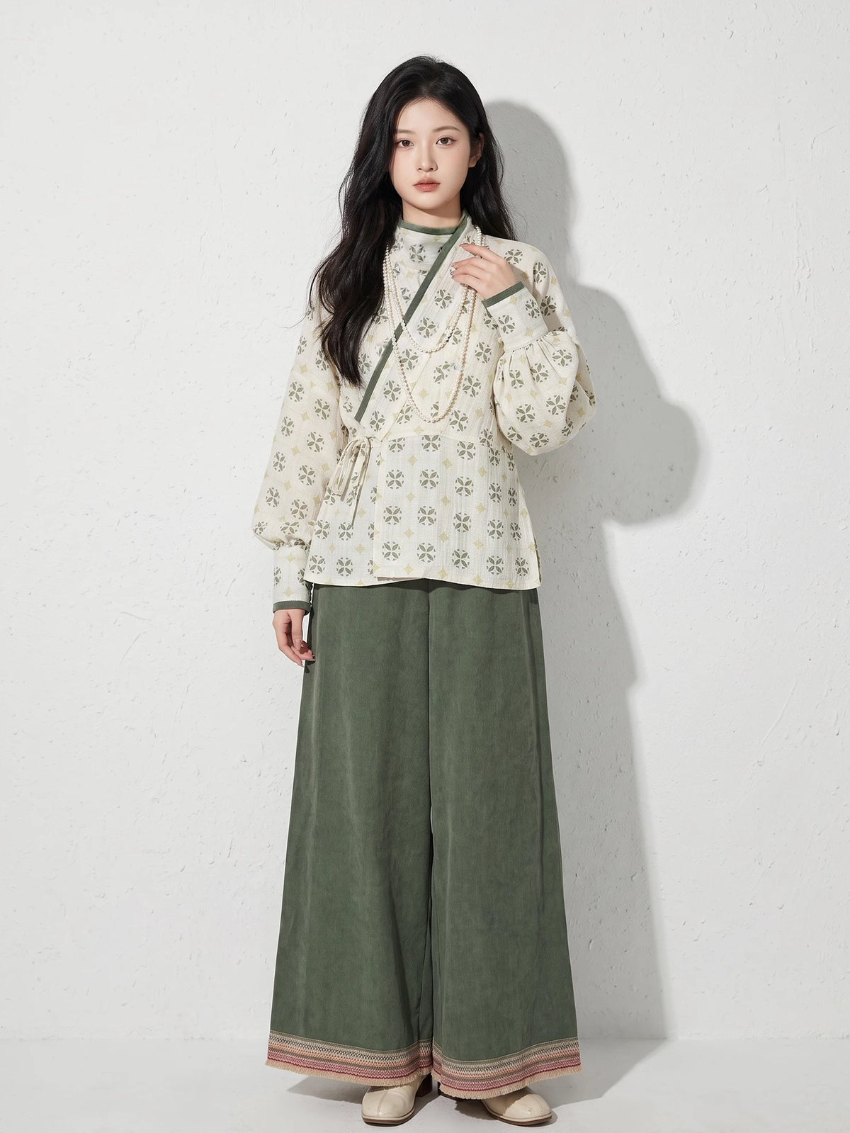 Green Botanical Modern Hanfu — original product photograph 1