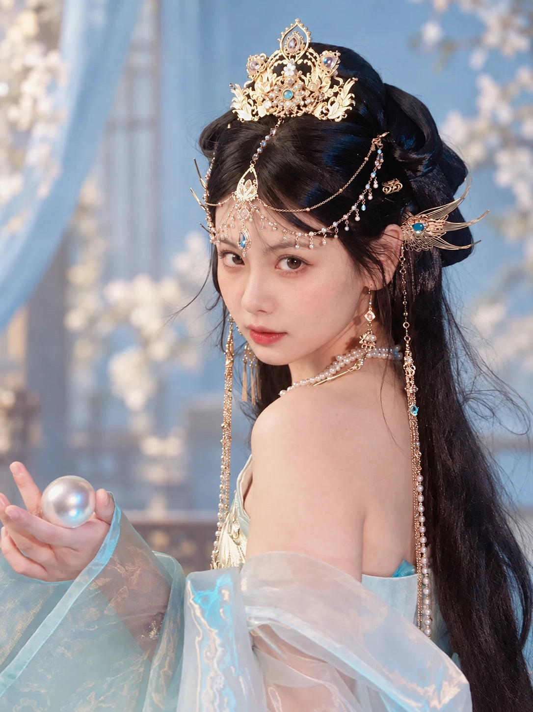 Profile portrait of Jiaoren headpiece styling