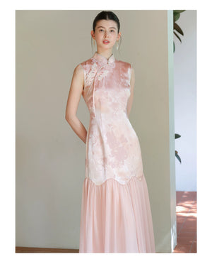 Misty Blush floral jacquard cheongsam dress shown as a polished modern pink qipao dress, highlighting floral jacquard texture, fitted waist and elegant long silhouette.