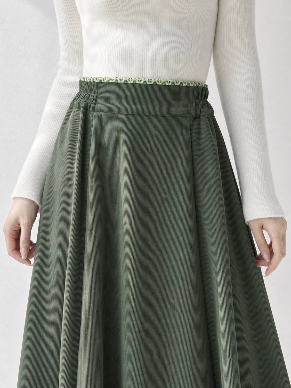 Sage Green Winter Hanfu — original product photograph 3