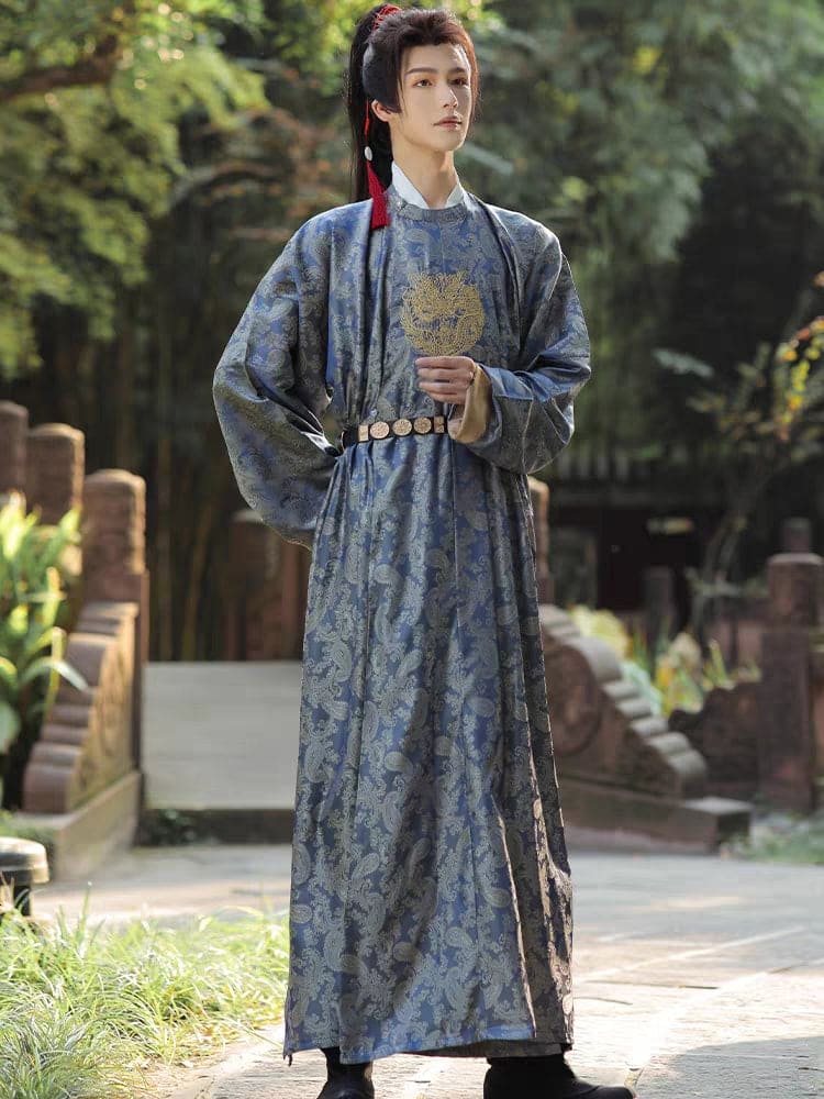 men's Hanfu, from traditional Chinese menswear to modern from Tang Dynasty traditional attire to Ming and Song Dynasty inspired Hanfu. Items such as scholar official Hanfu hats, Chinese court official attire, and royal traditional dress are prominently featured. This display also offers a glimpse into the evolution of Asian clothing, presenting pieces like casual Hanfu and Asian-inspired outfits.Hanfu patterns contributes to the journey through the history of male Chinese and Asian fashion