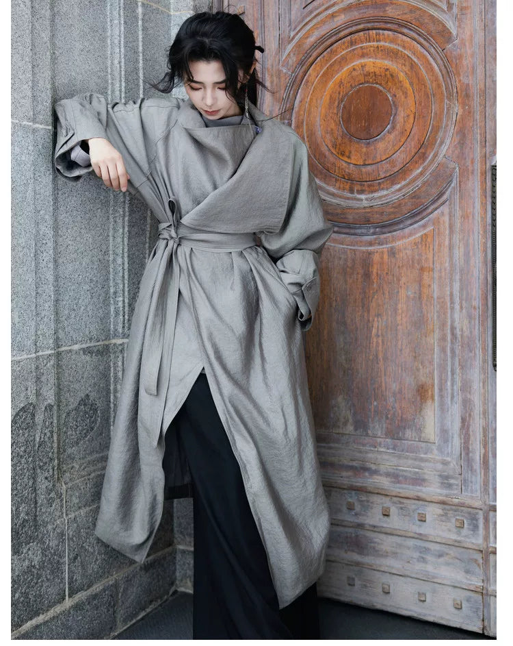 Wuxing coat, relaxed front pose
