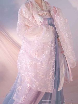 men's Hanfu, from traditional Chinese menswear to modern from Tang Dynasty traditional attire to Ming and Song Dynasty inspired Hanfu. Items such as scholar official Hanfu hats, Chinese court official attire, and royal traditional dress are prominently featured. This display also offers a glimpse into the evolution of Asian clothing, presenting pieces like casual Hanfu and Asian-inspired outfits.Hanfu patterns contributes to the journey through the history of male Chinese and Asian fashion