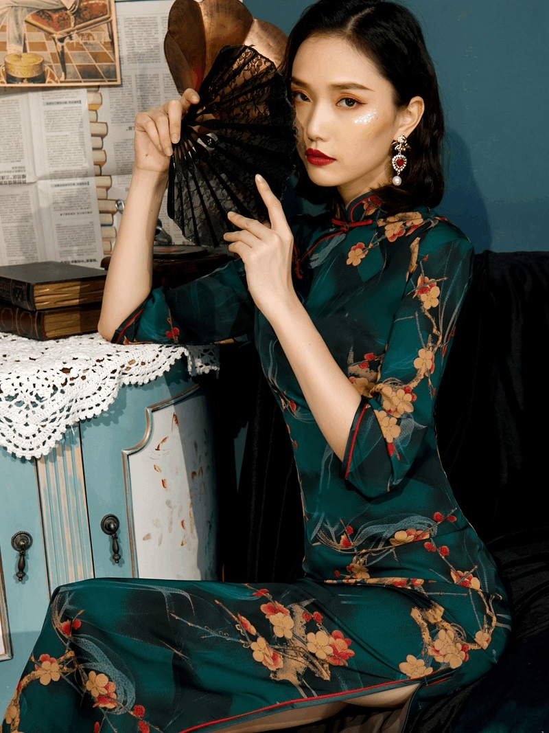 Featuring an elegant display of an array of items including a Green Qipao dress, a modern Qipao shirt and a sexy Cheongsam, this collection presents a blend of traditional and modern styles. The modern Cheongsam dress, along with the Cheongsam modern top, redefines traditional aesthetics with a contemporary twist. Adding an element of allure is the sexy Cheongsam lingerie, complemented by a Cheongsam shirt in comfortable fabric.